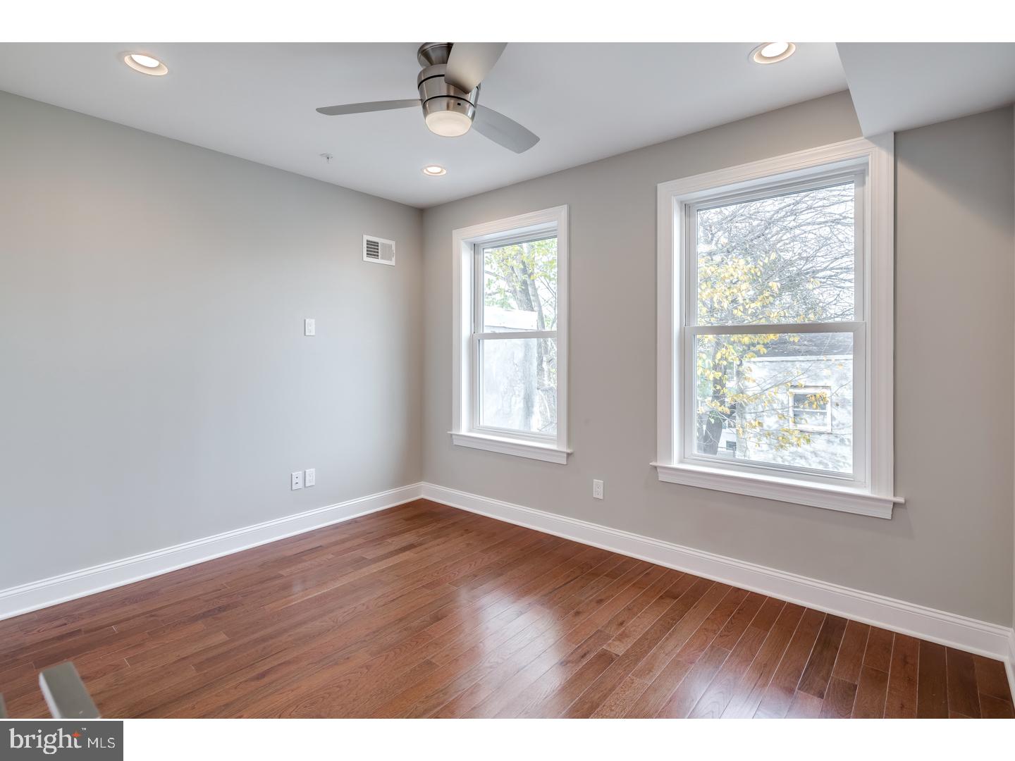 POINT BREEZE - Residential