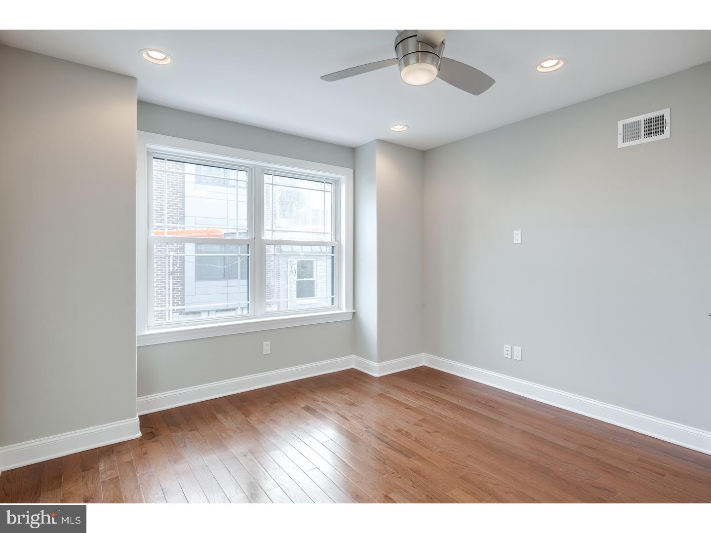 POINT BREEZE - Residential