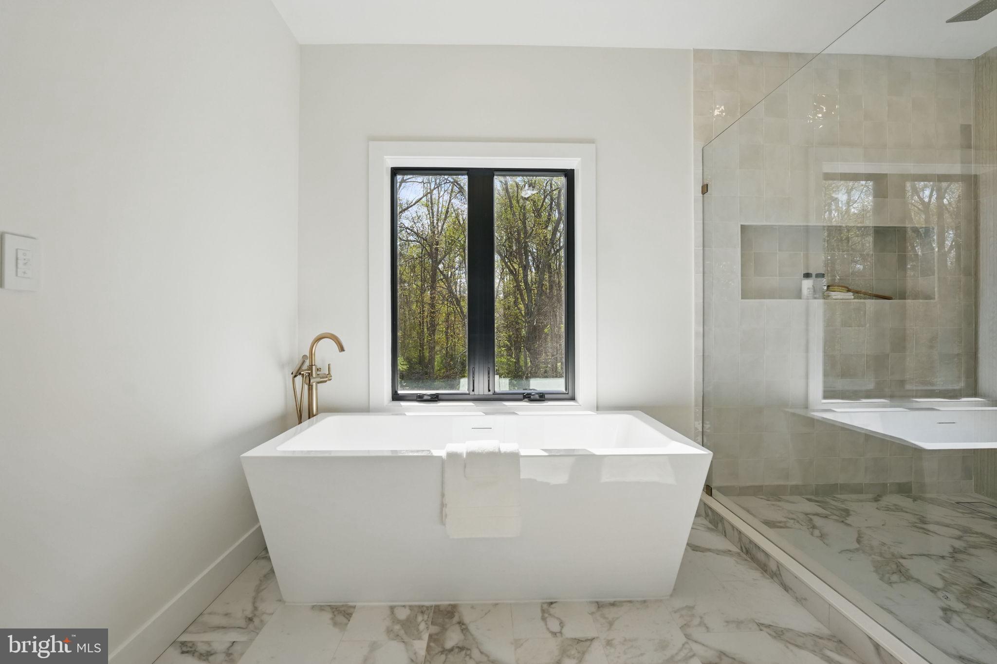 PINE RIDGE - Residential