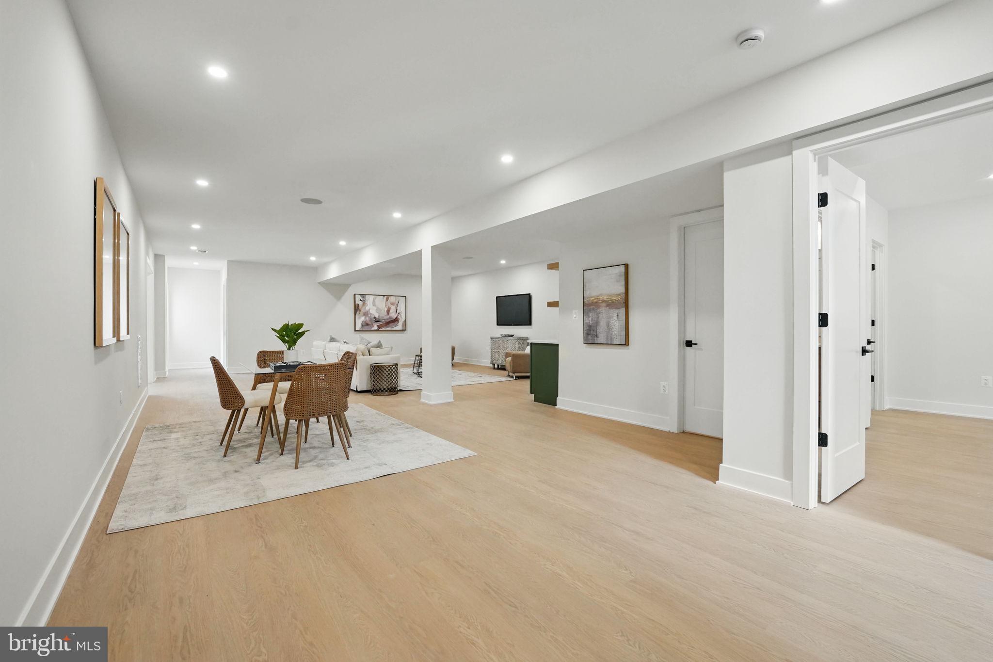 PINE RIDGE - Residential