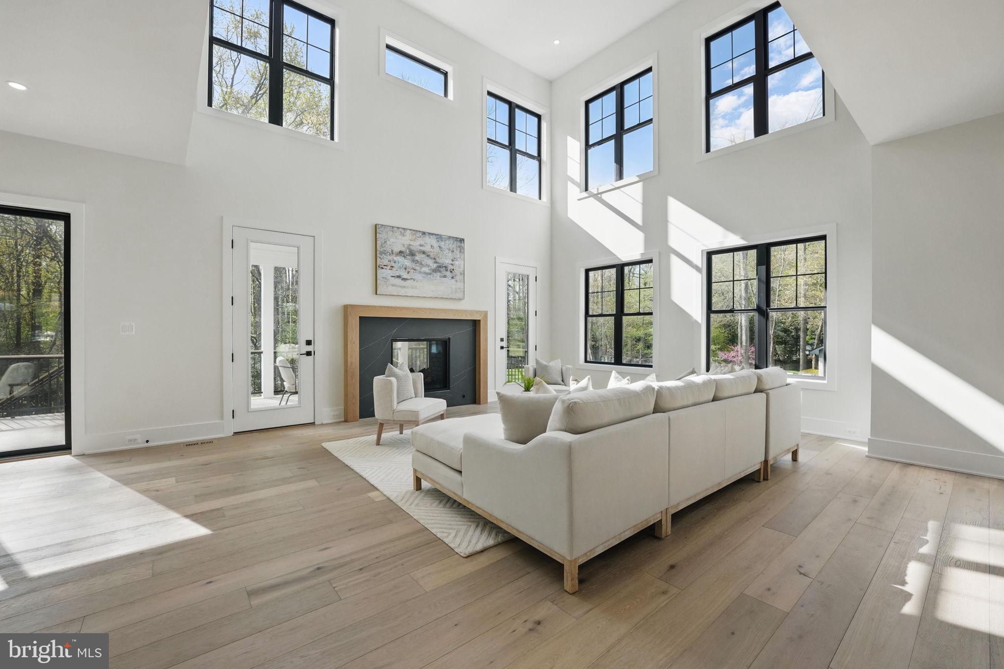 PINE RIDGE - Residential