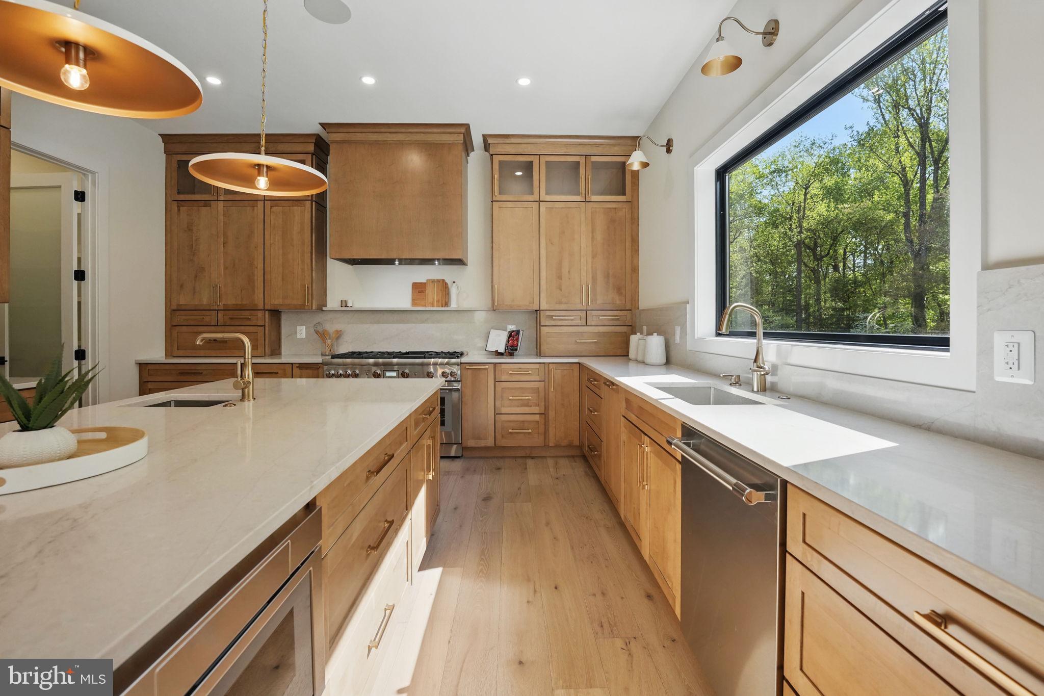 PINE RIDGE - Residential