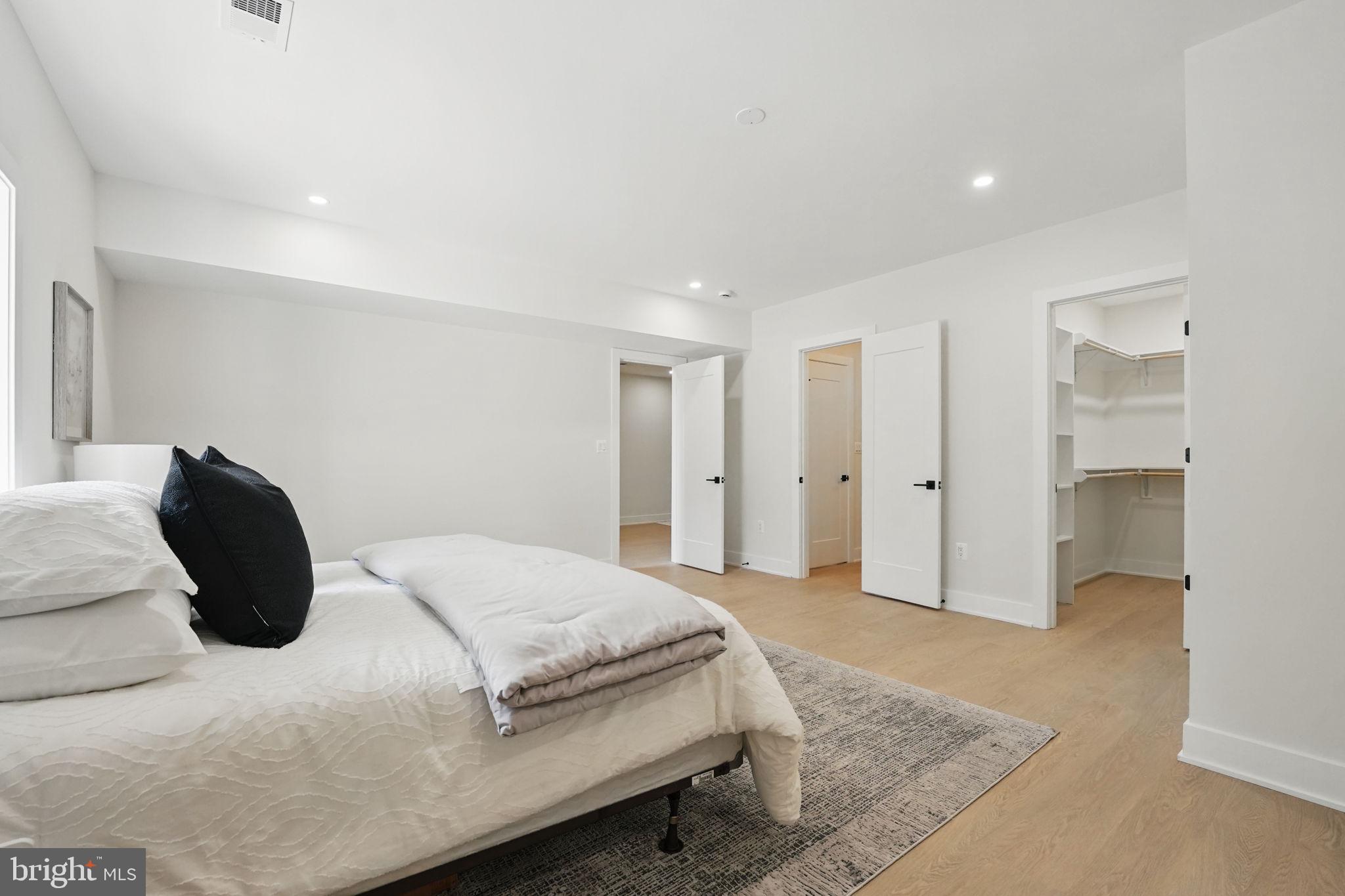 PINE RIDGE - Residential