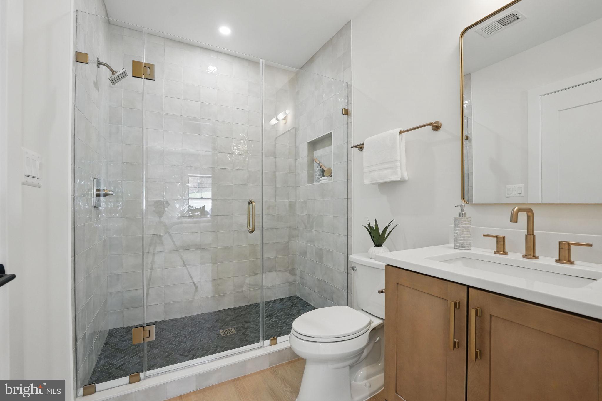 PINE RIDGE - Residential