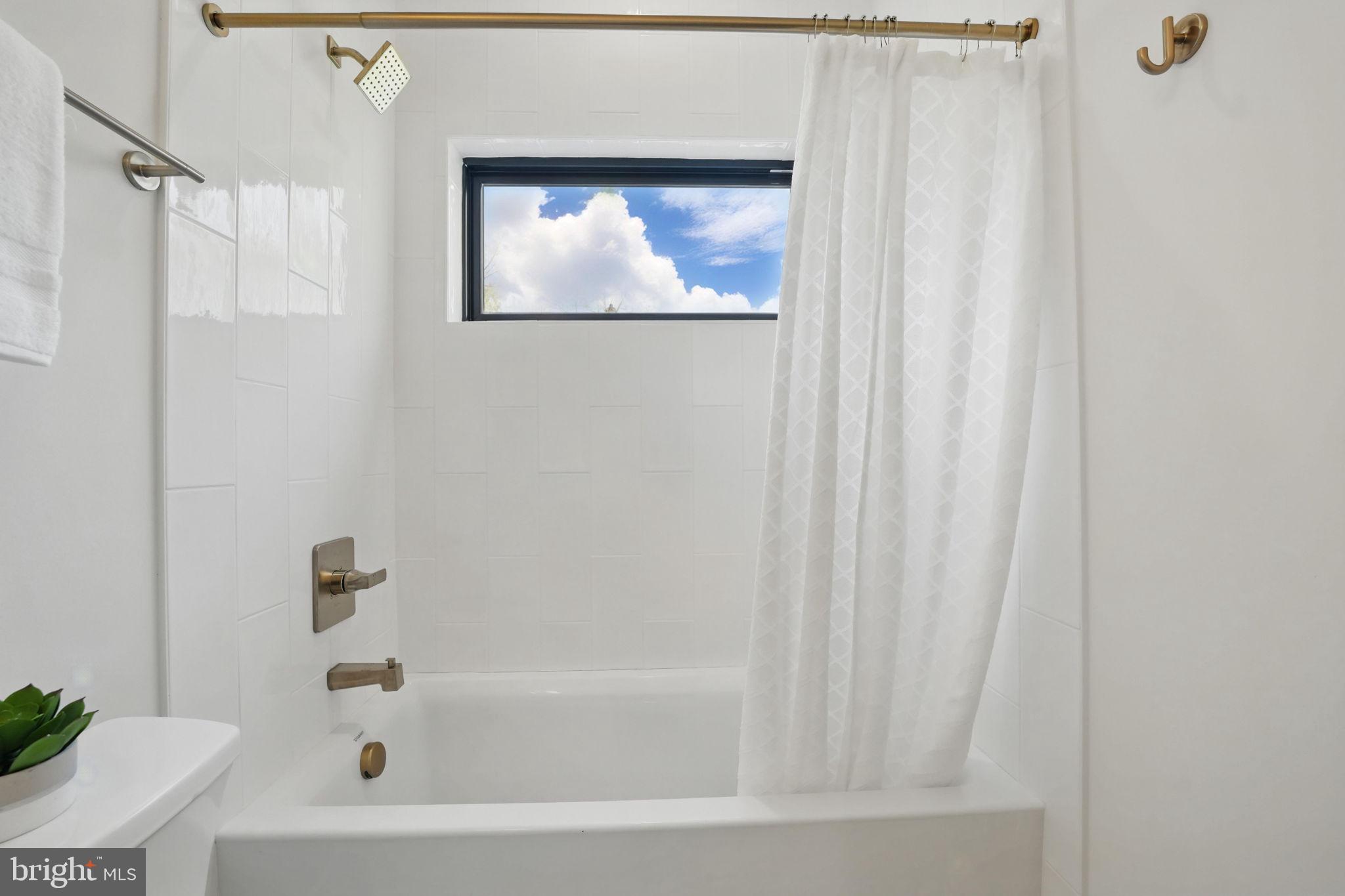 PINE RIDGE - Residential