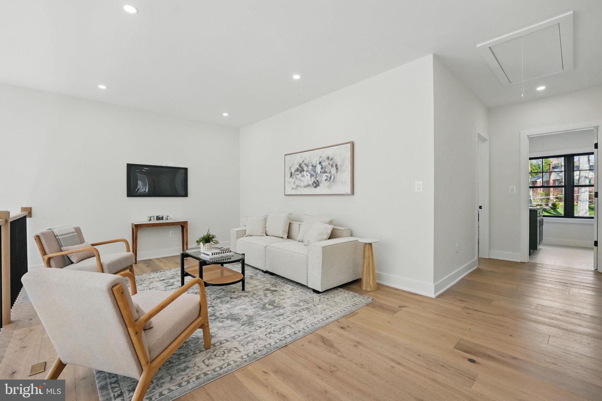 PINE RIDGE - Residential