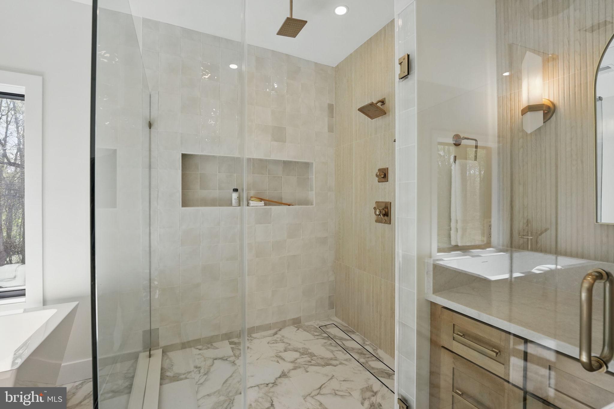 PINE RIDGE - Residential