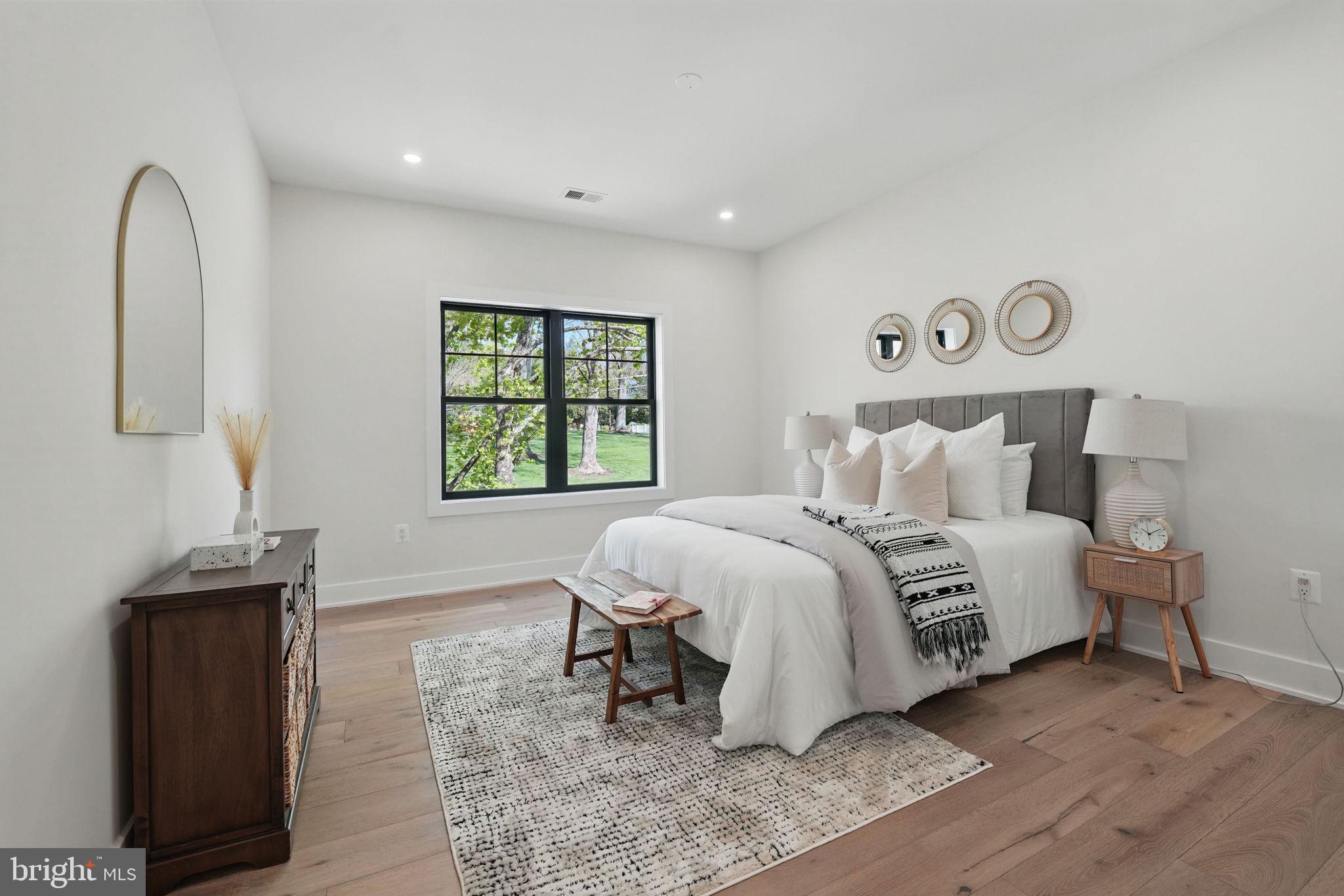 PINE RIDGE - Residential