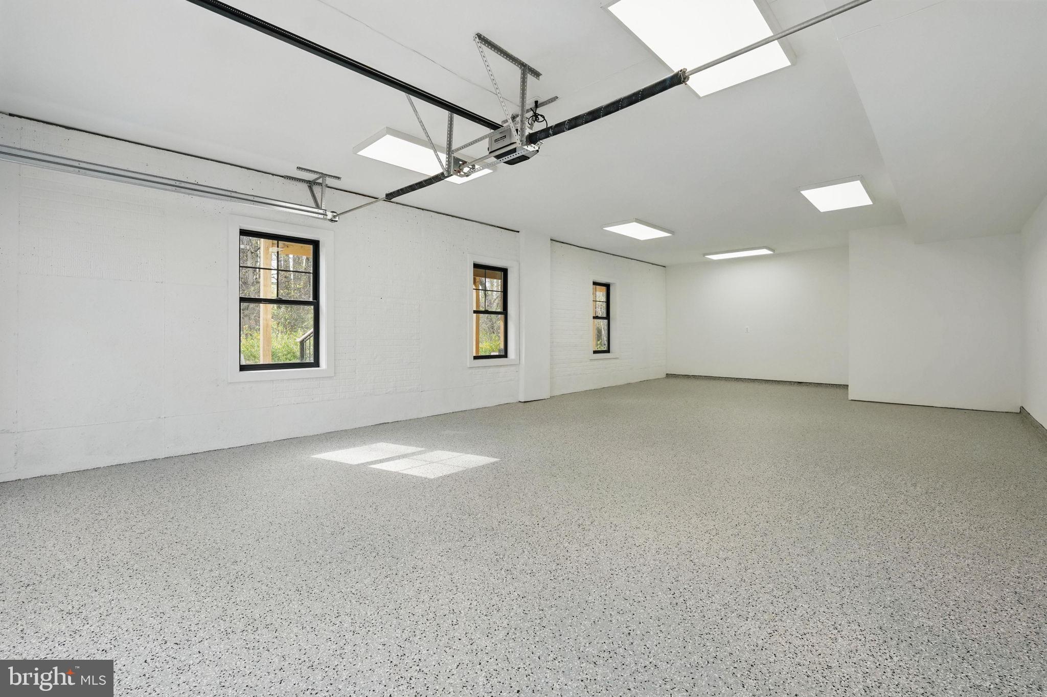 PINE RIDGE - Residential