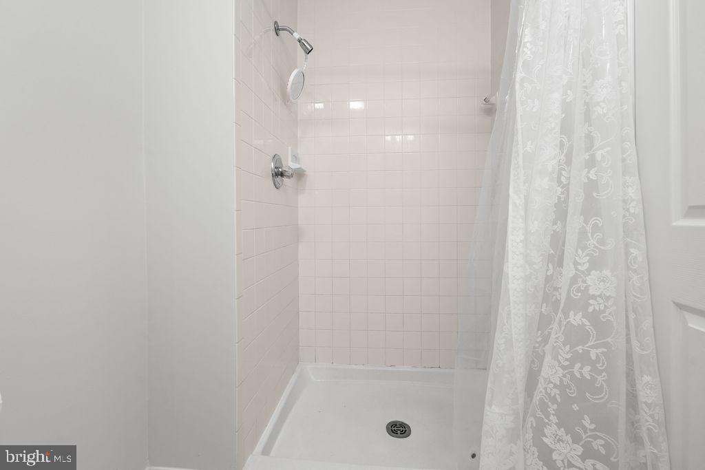 HIGHLANDS OF OLNEY - Residential