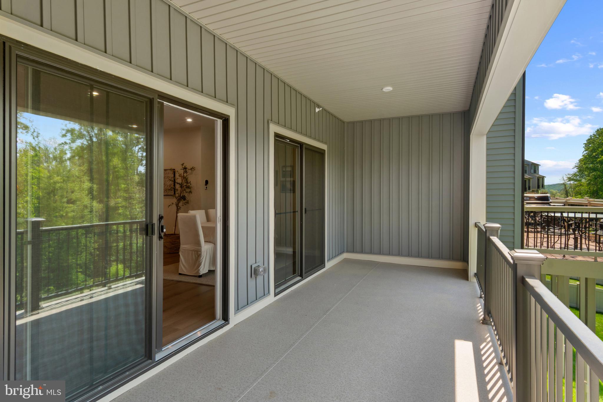 LONGVIEW RIDGE - Residential