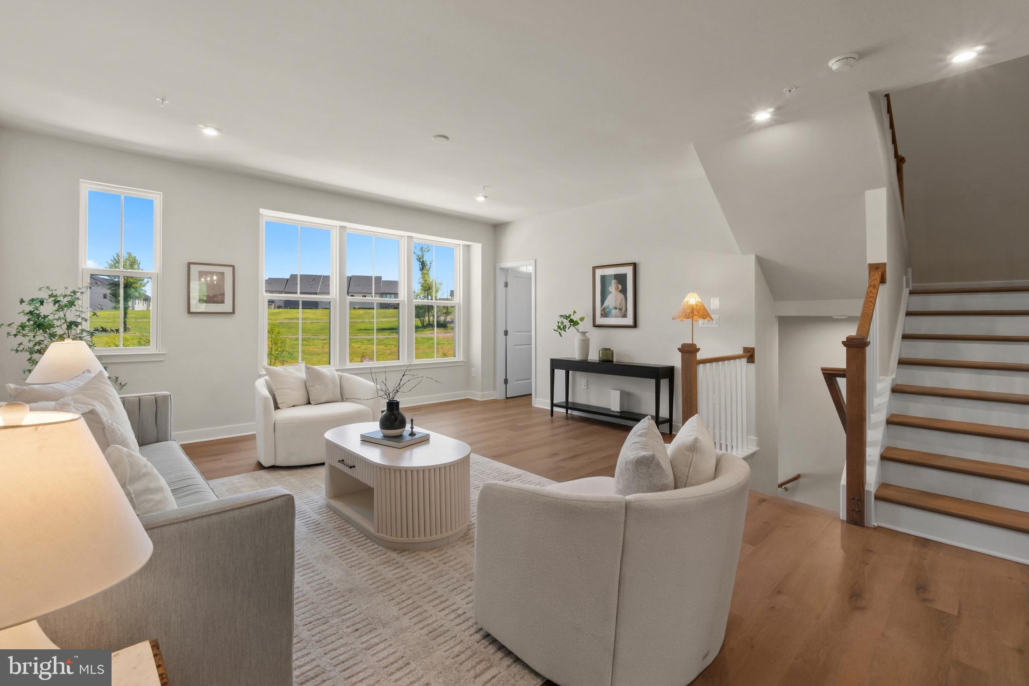 LONGVIEW RIDGE - Residential