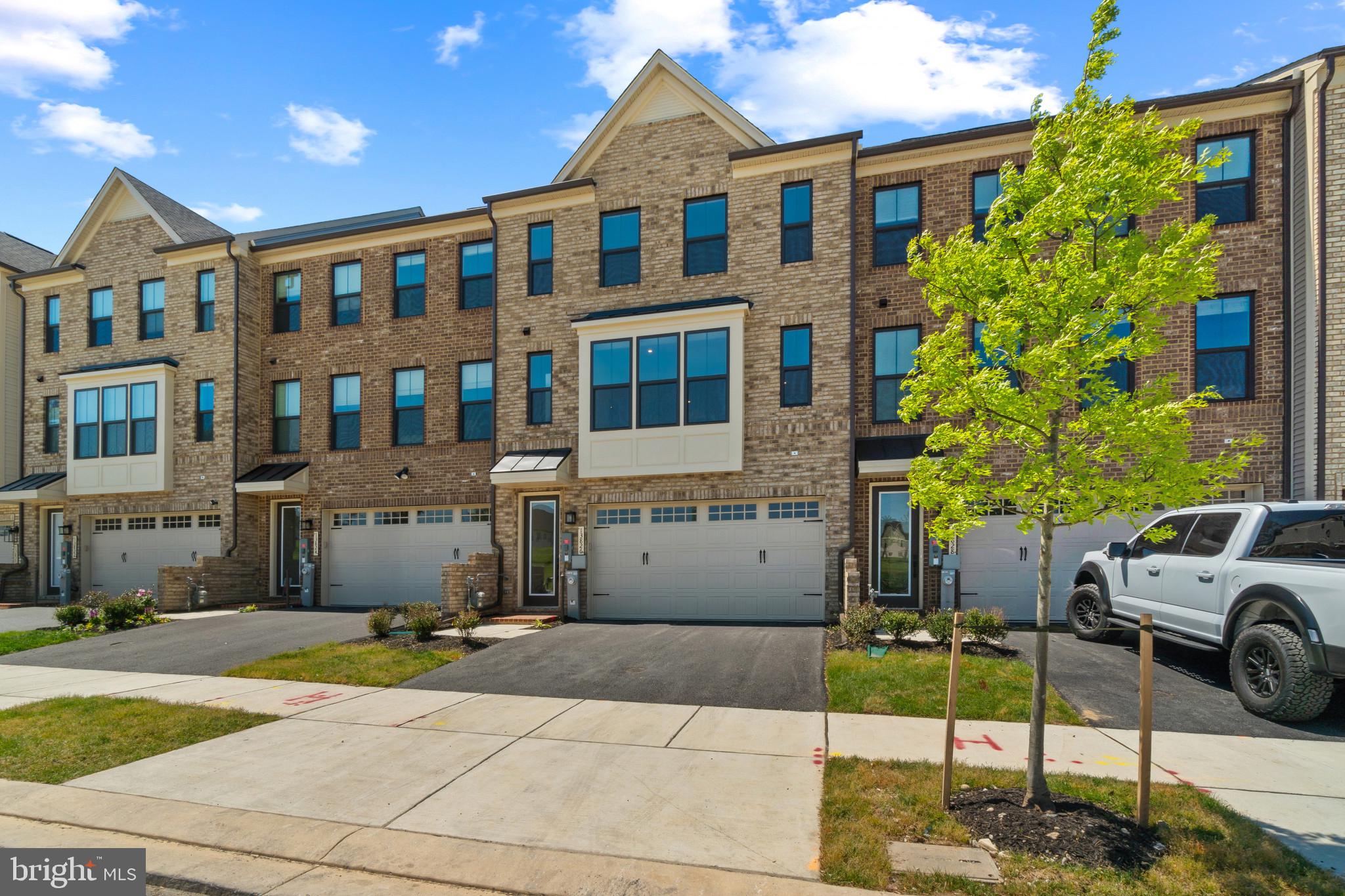 LONGVIEW RIDGE - Residential