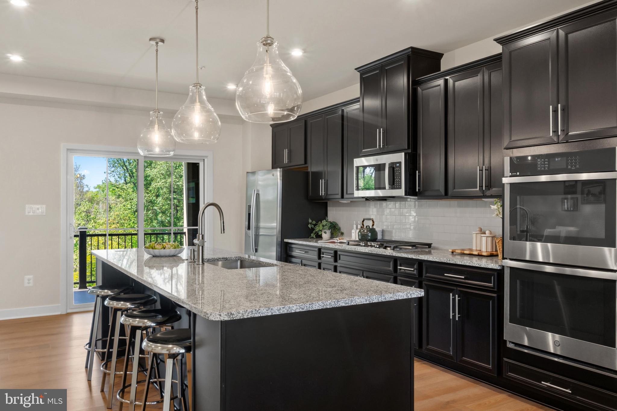 LONGVIEW RIDGE - Residential