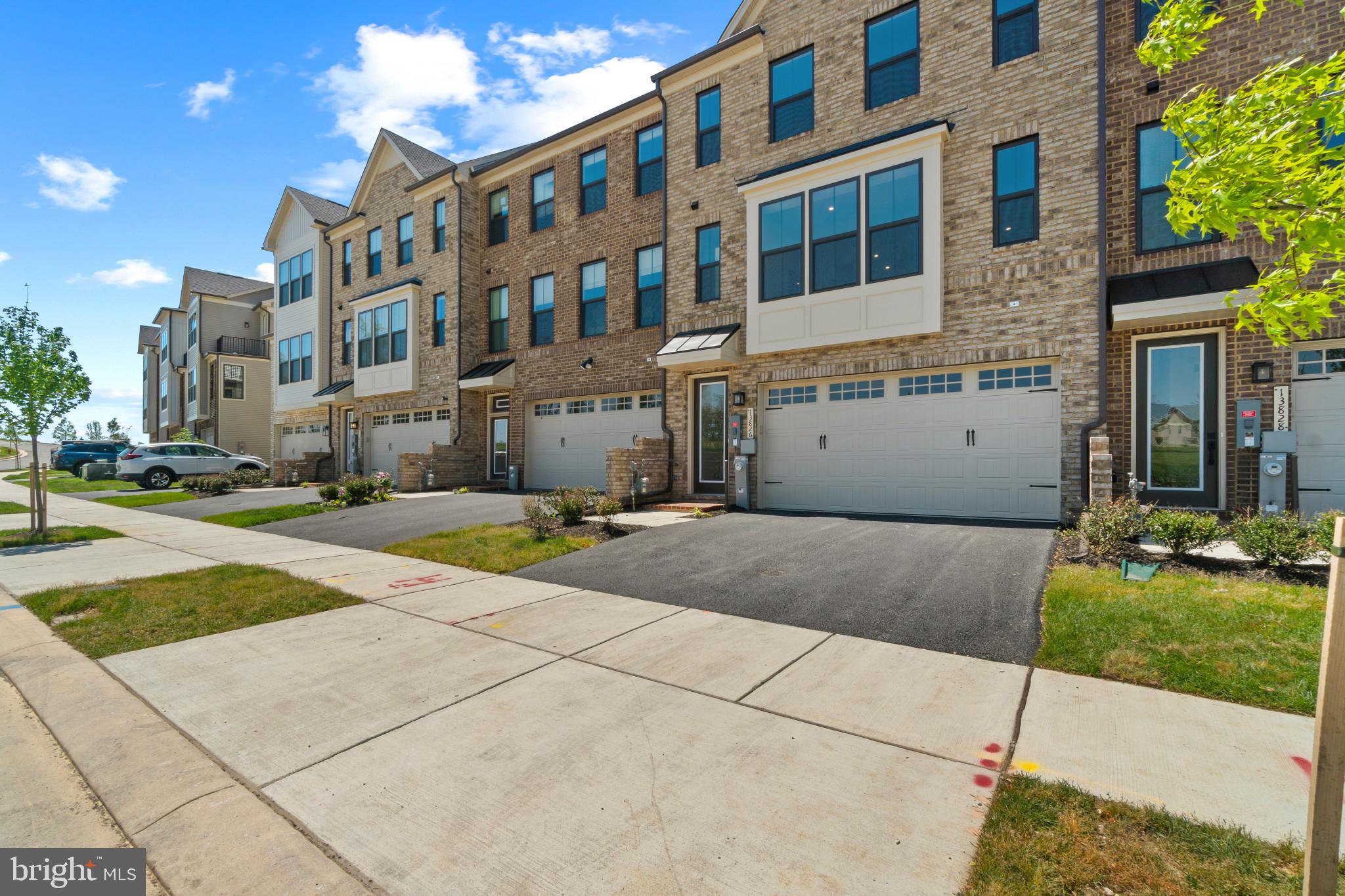 LONGVIEW RIDGE - Residential