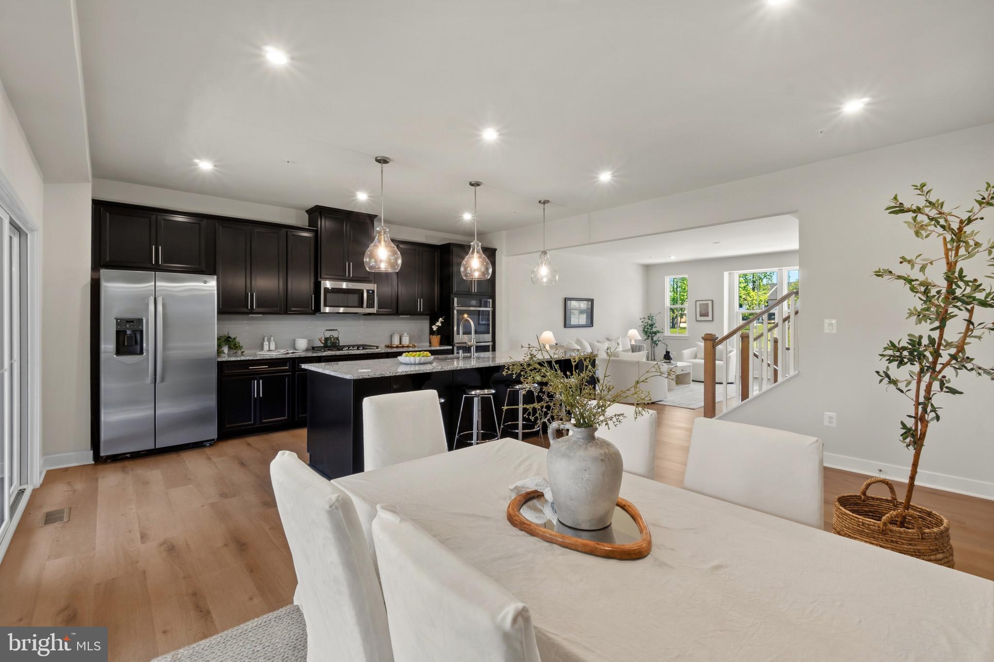 LONGVIEW RIDGE - Residential