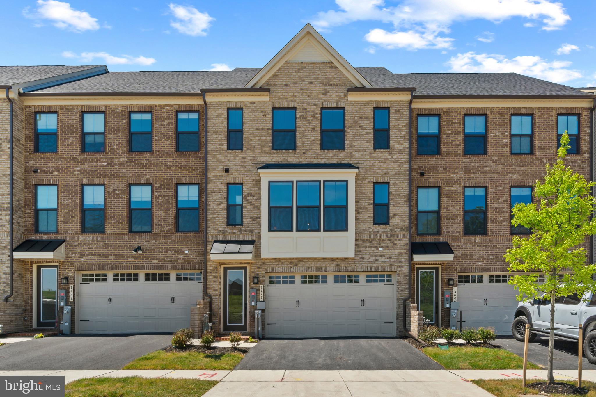 LONGVIEW RIDGE - Residential