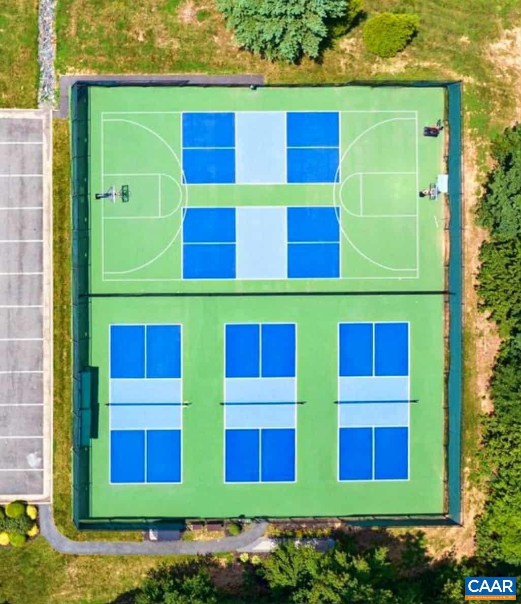 SPRING CREEK - Residential