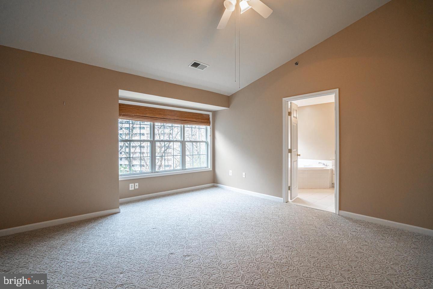 KENSINGTON COURTS - Residential Lease