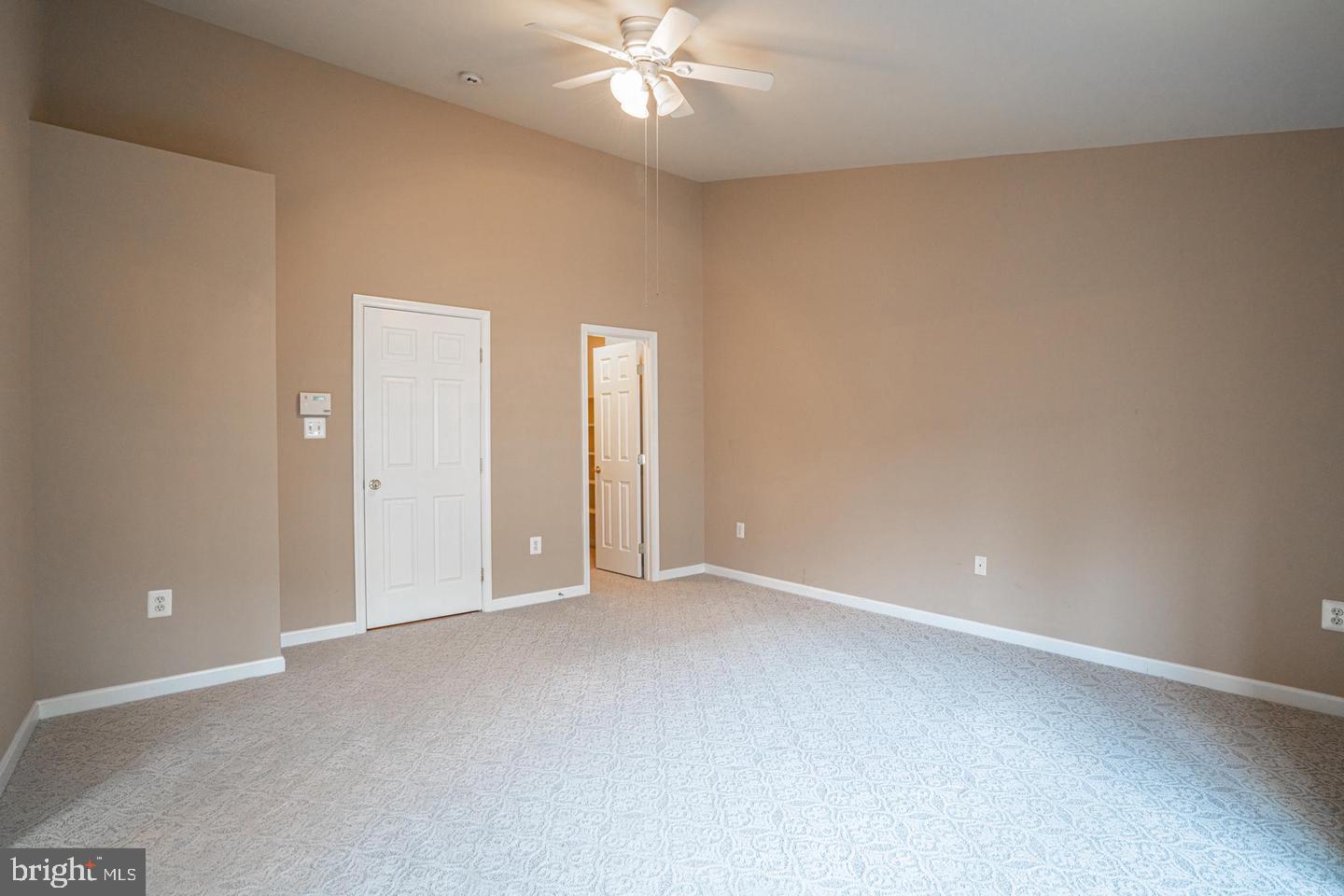 KENSINGTON COURTS - Residential Lease