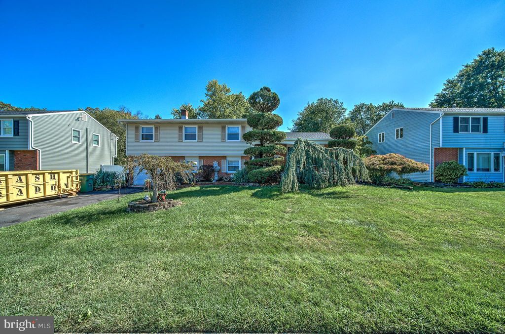Photo of 211 Valley Road, MORRISVILLE, PA 19067 (MLS # PABU2106354)