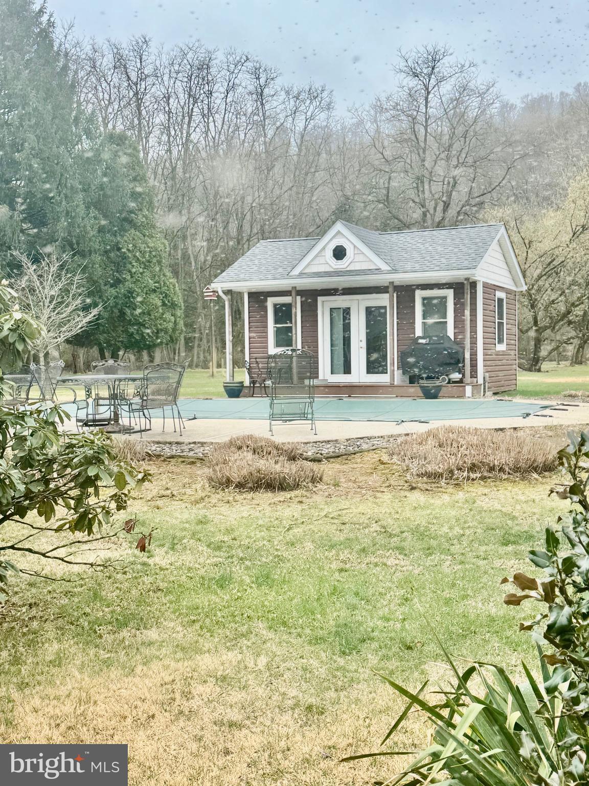 1396 RIVER ROAD