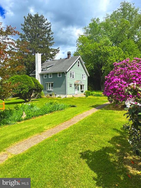 1396 RIVER ROAD UPPER BLACK EDDY PA 18972