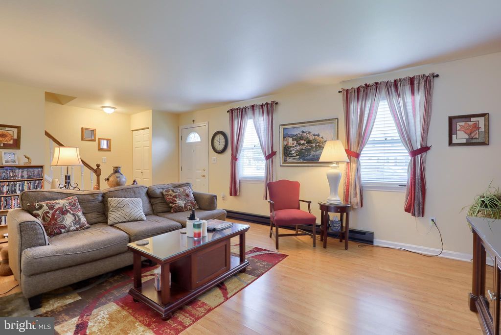 Photo of 448 COREOPSIS DR, LANCASTER, PA 17602 (MLS # PALA2031878)