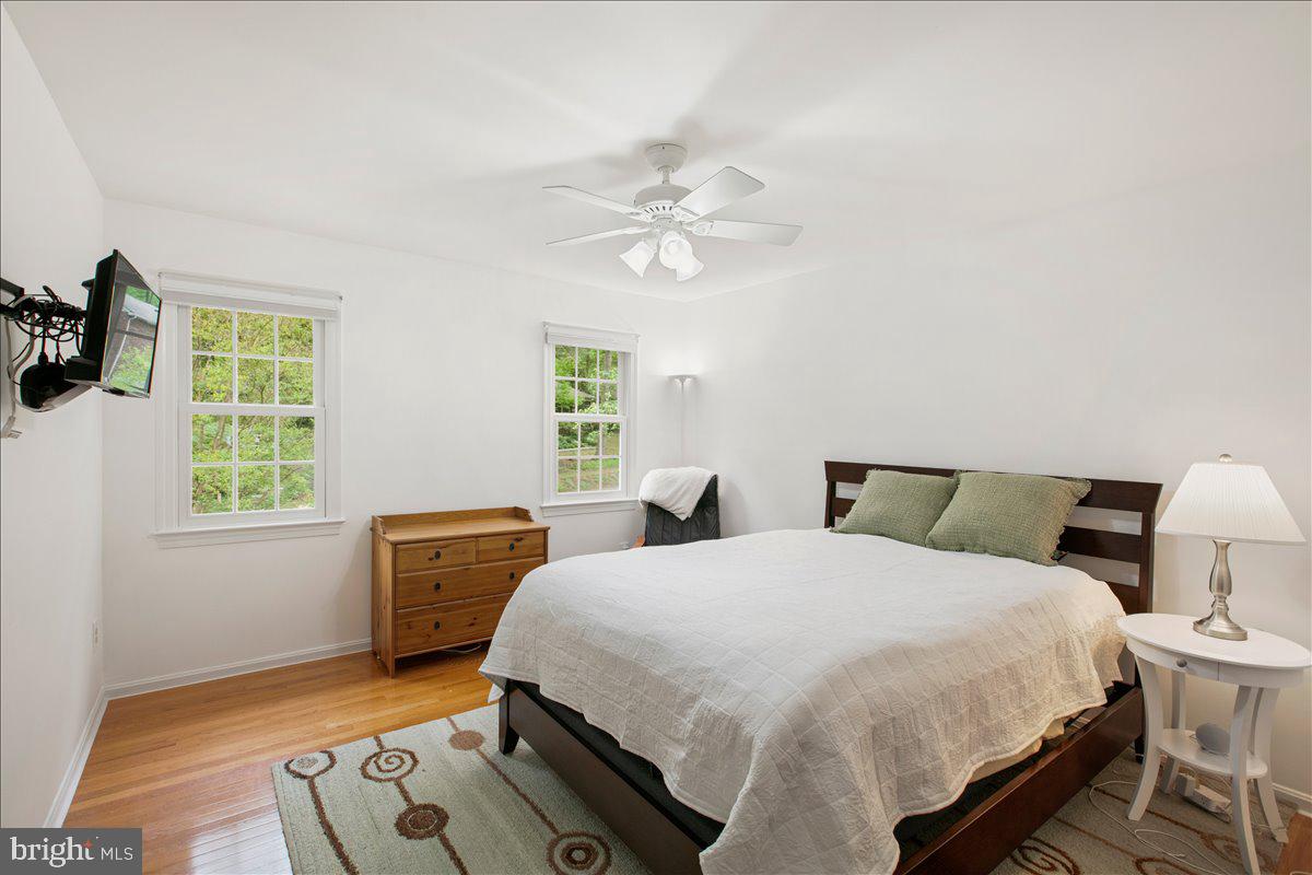 RESTON - Residential