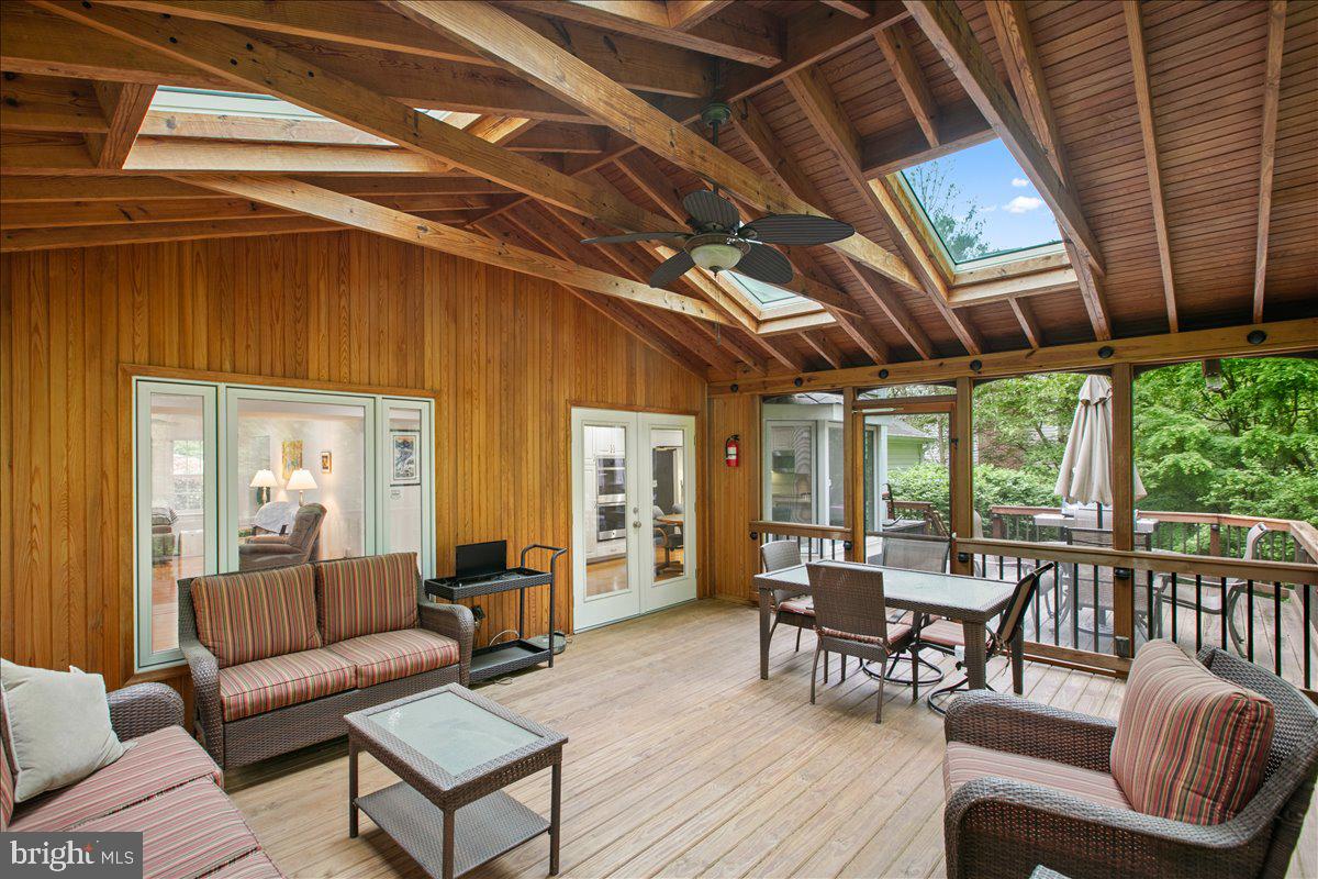 RESTON - Residential