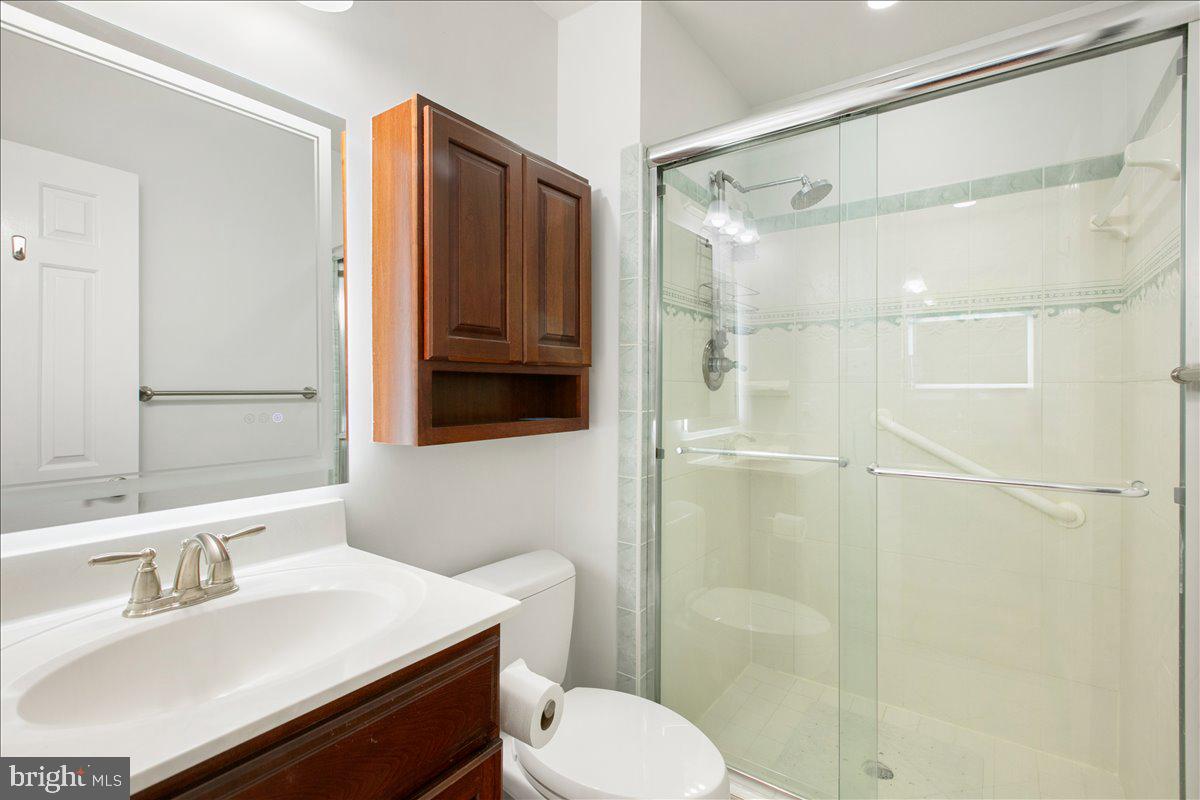 RESTON - Residential
