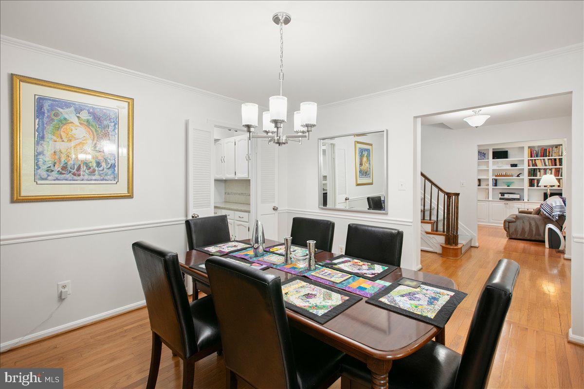 RESTON - Residential