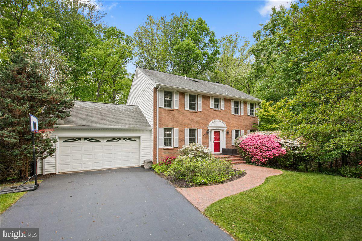 RESTON - Residential