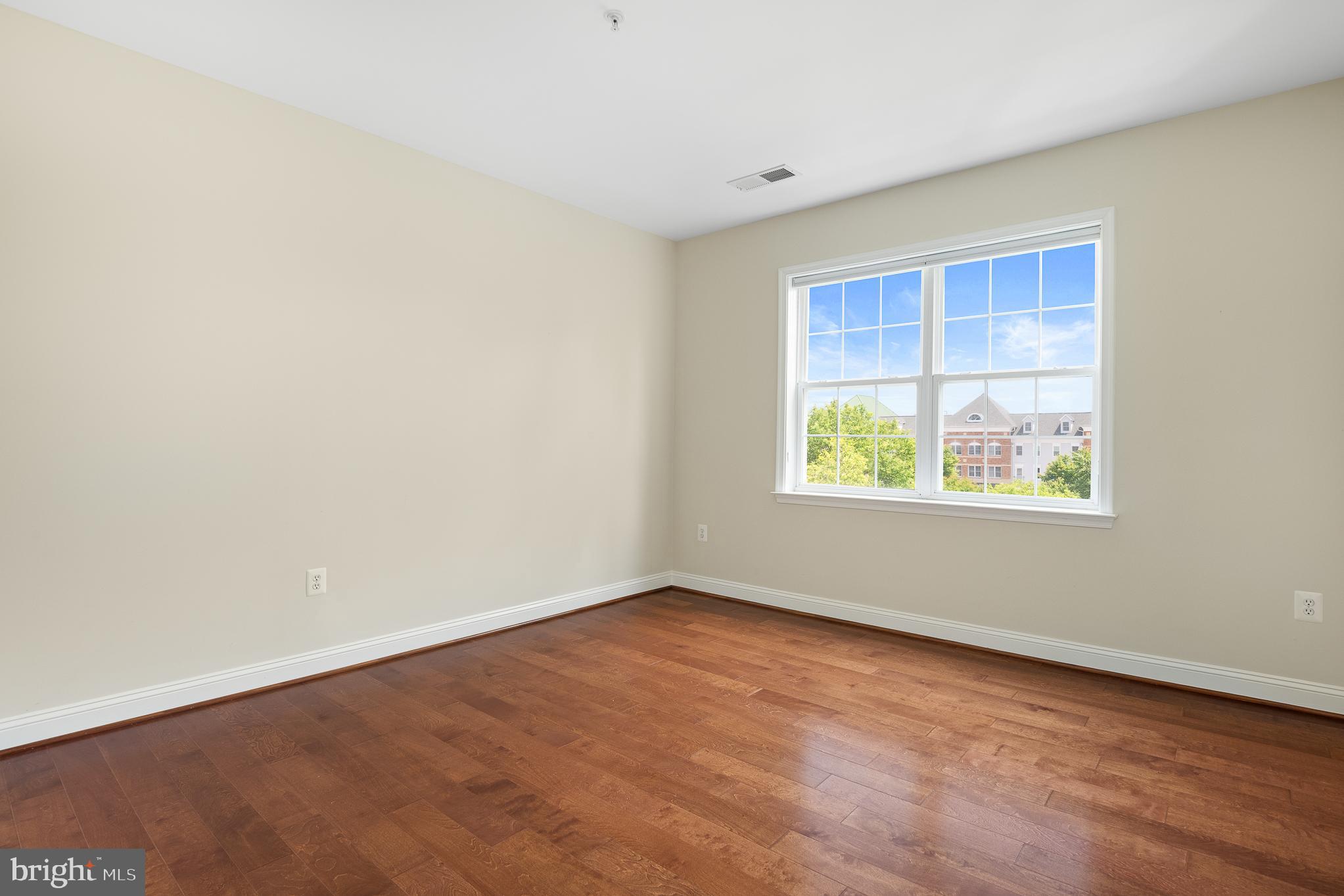 KING FARM BAILEYS COMMON - Residential