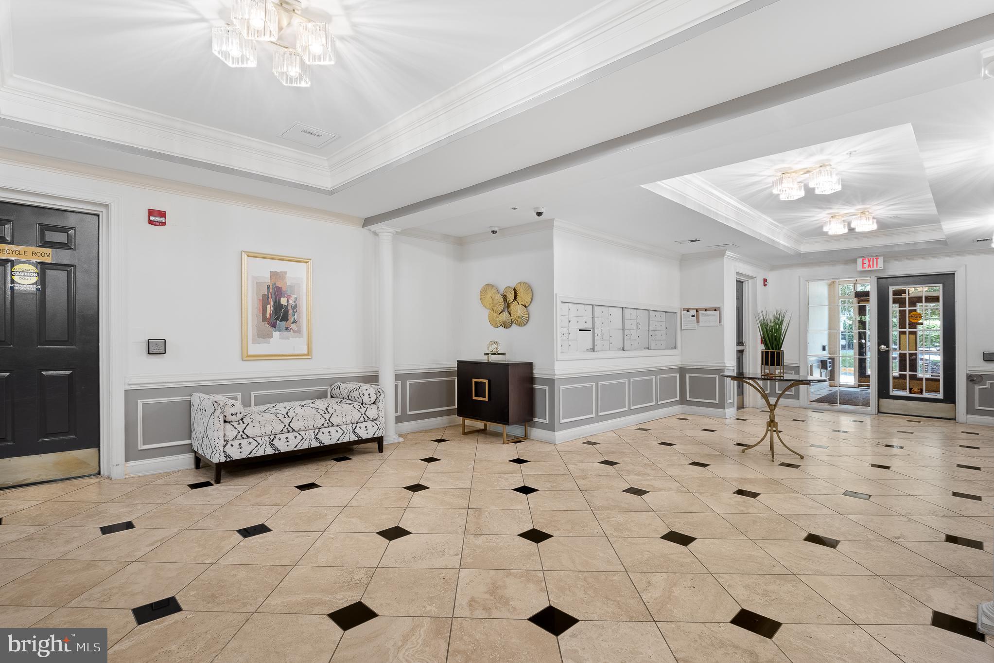 327 KING FARM BOULEVARD 206