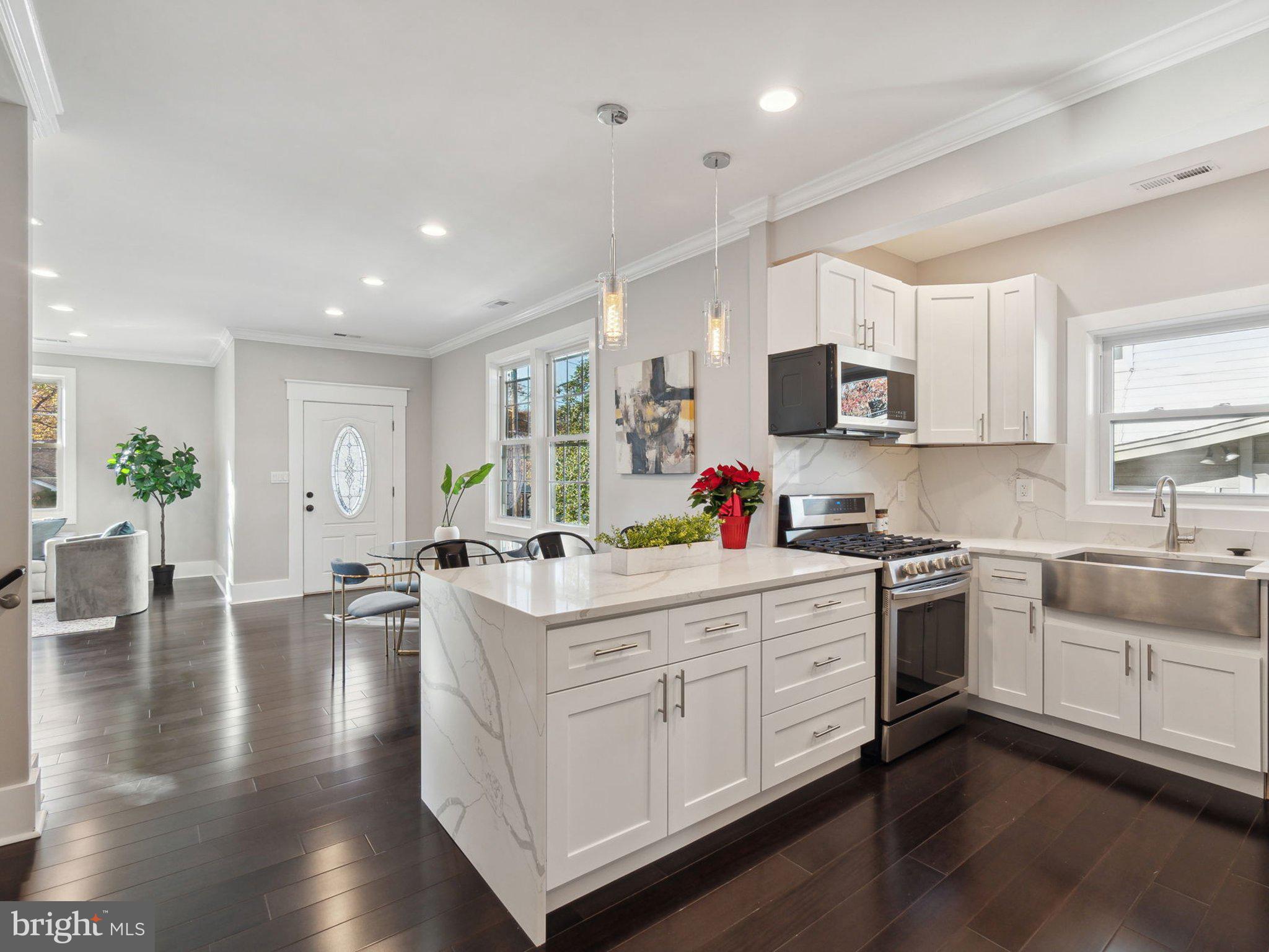 HYATTSVILLE HILLS - Residential