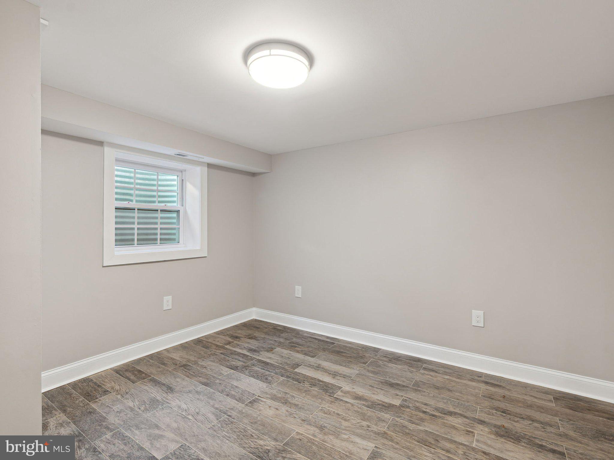 HYATTSVILLE HILLS - Residential