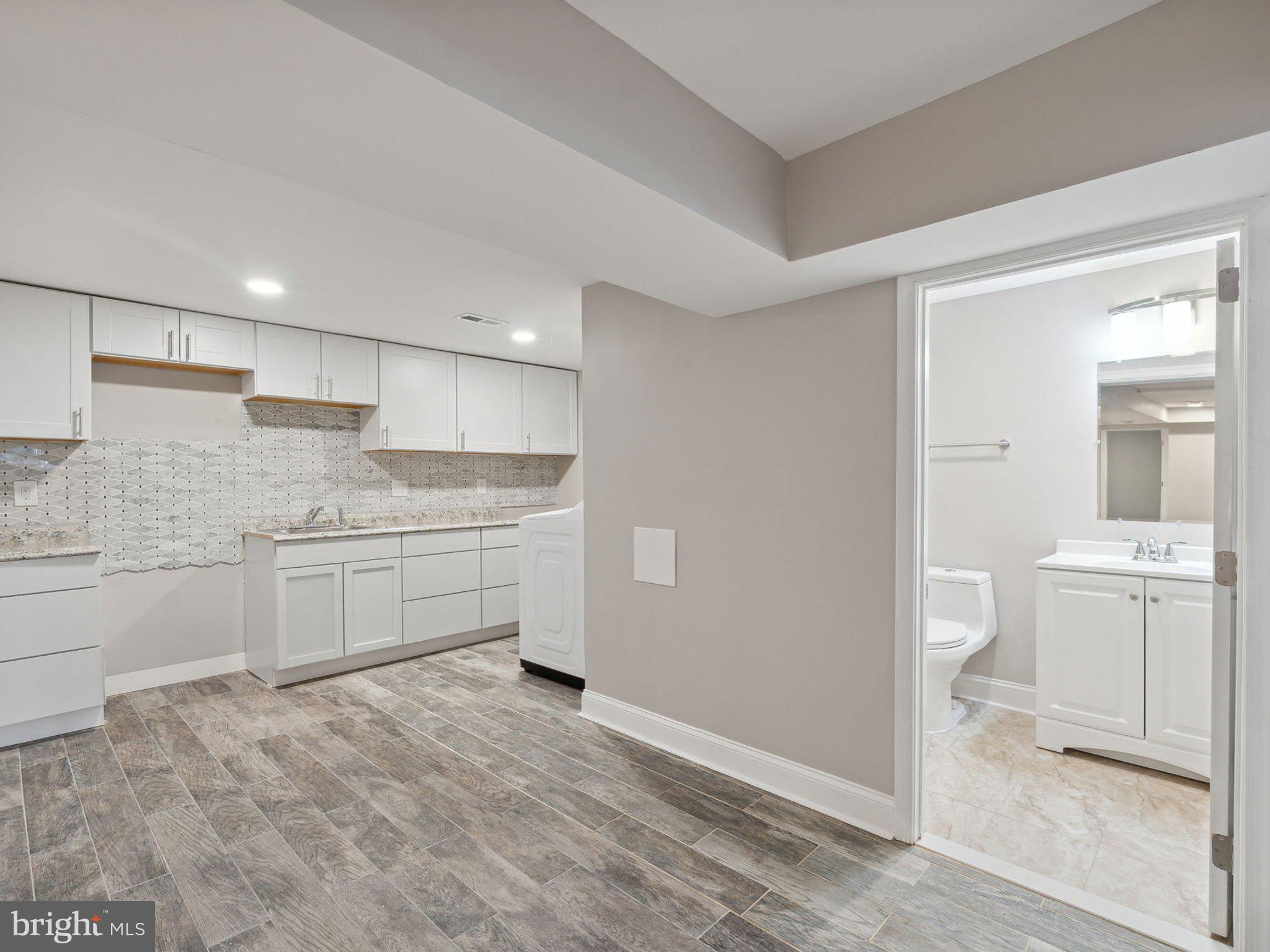 HYATTSVILLE HILLS - Residential