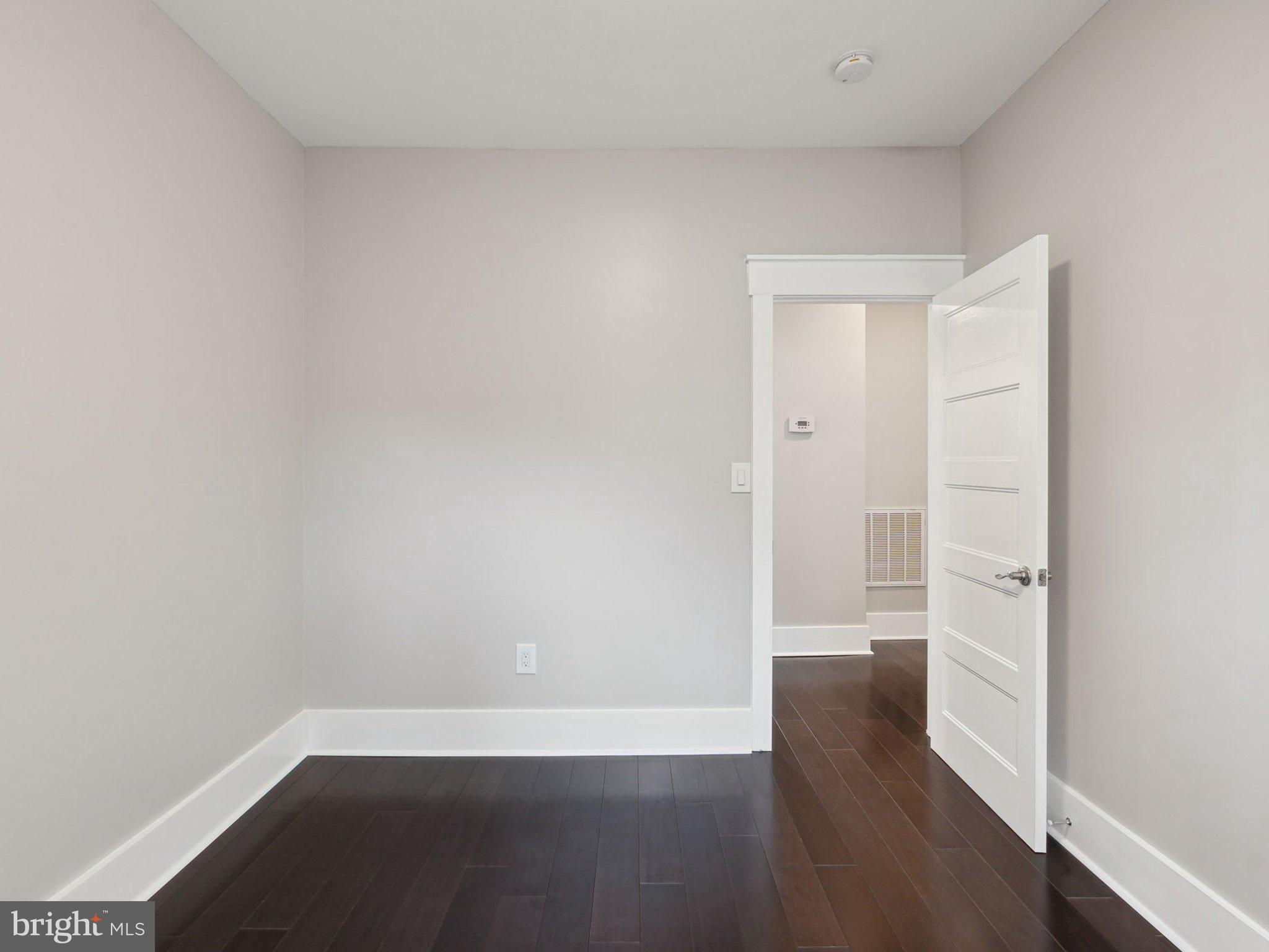 HYATTSVILLE HILLS - Residential