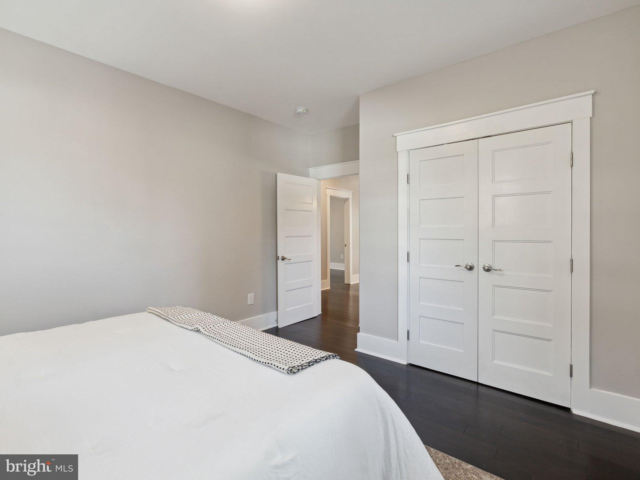 HYATTSVILLE HILLS - Residential