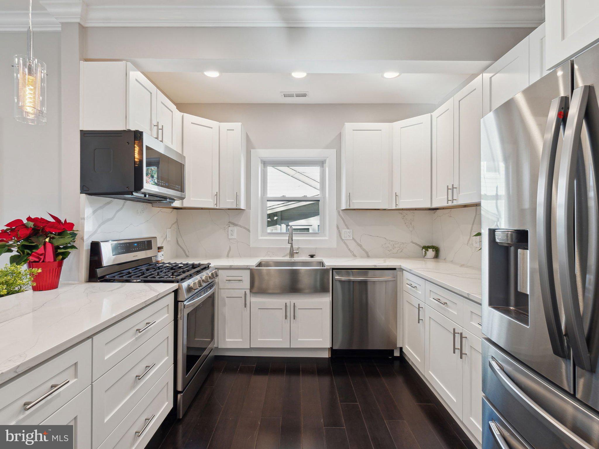 HYATTSVILLE HILLS - Residential