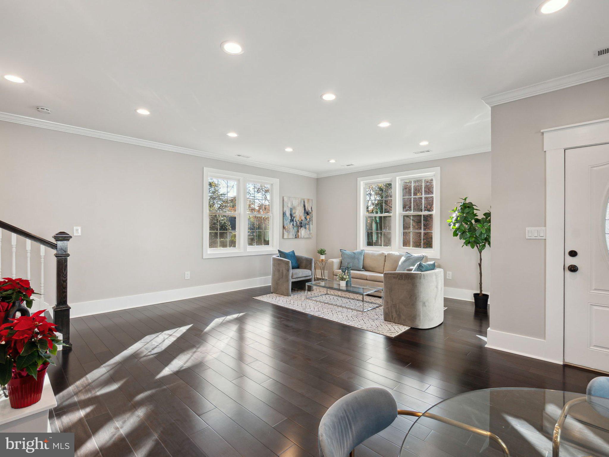 HYATTSVILLE HILLS - Residential