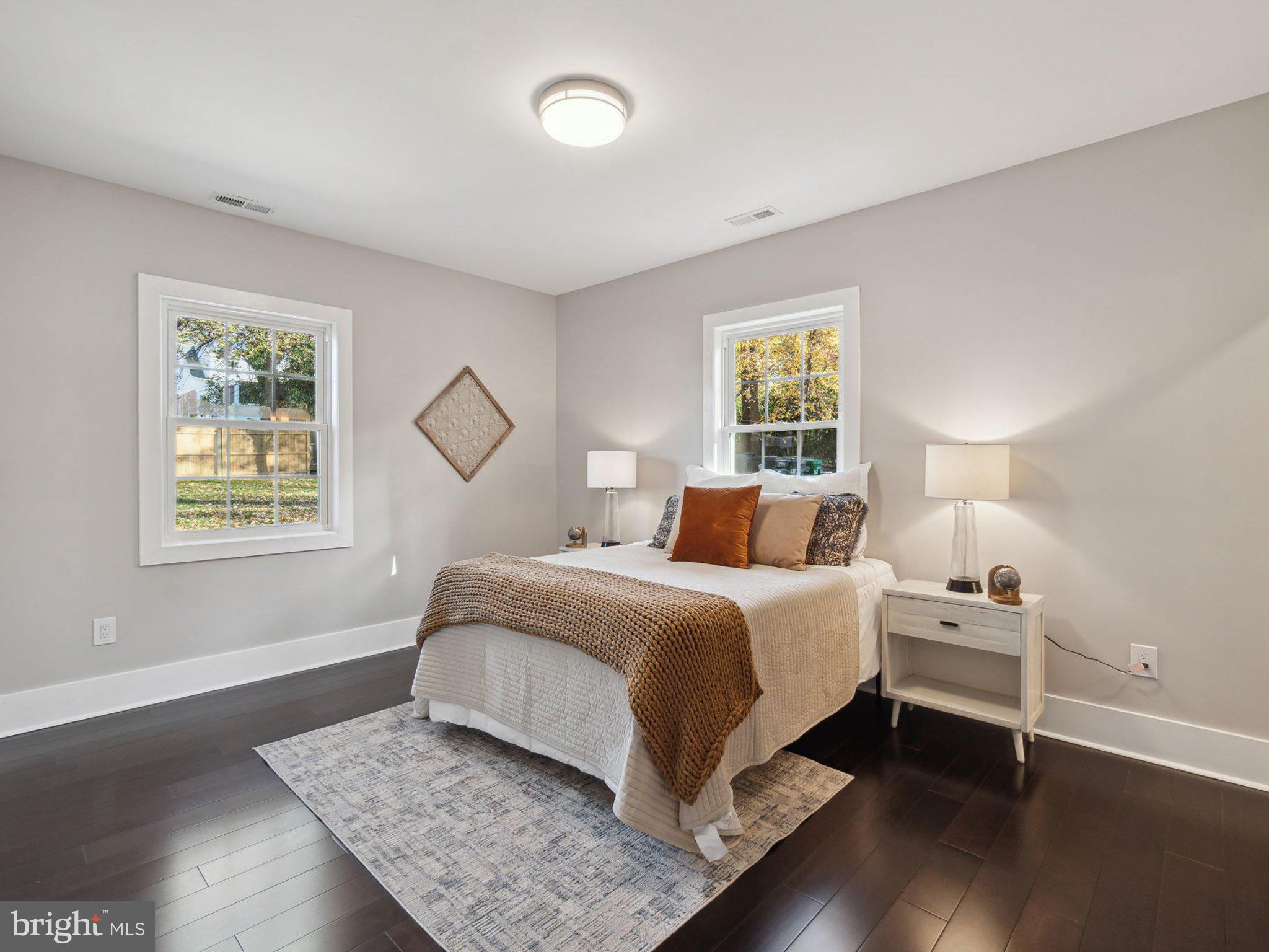 HYATTSVILLE HILLS - Residential