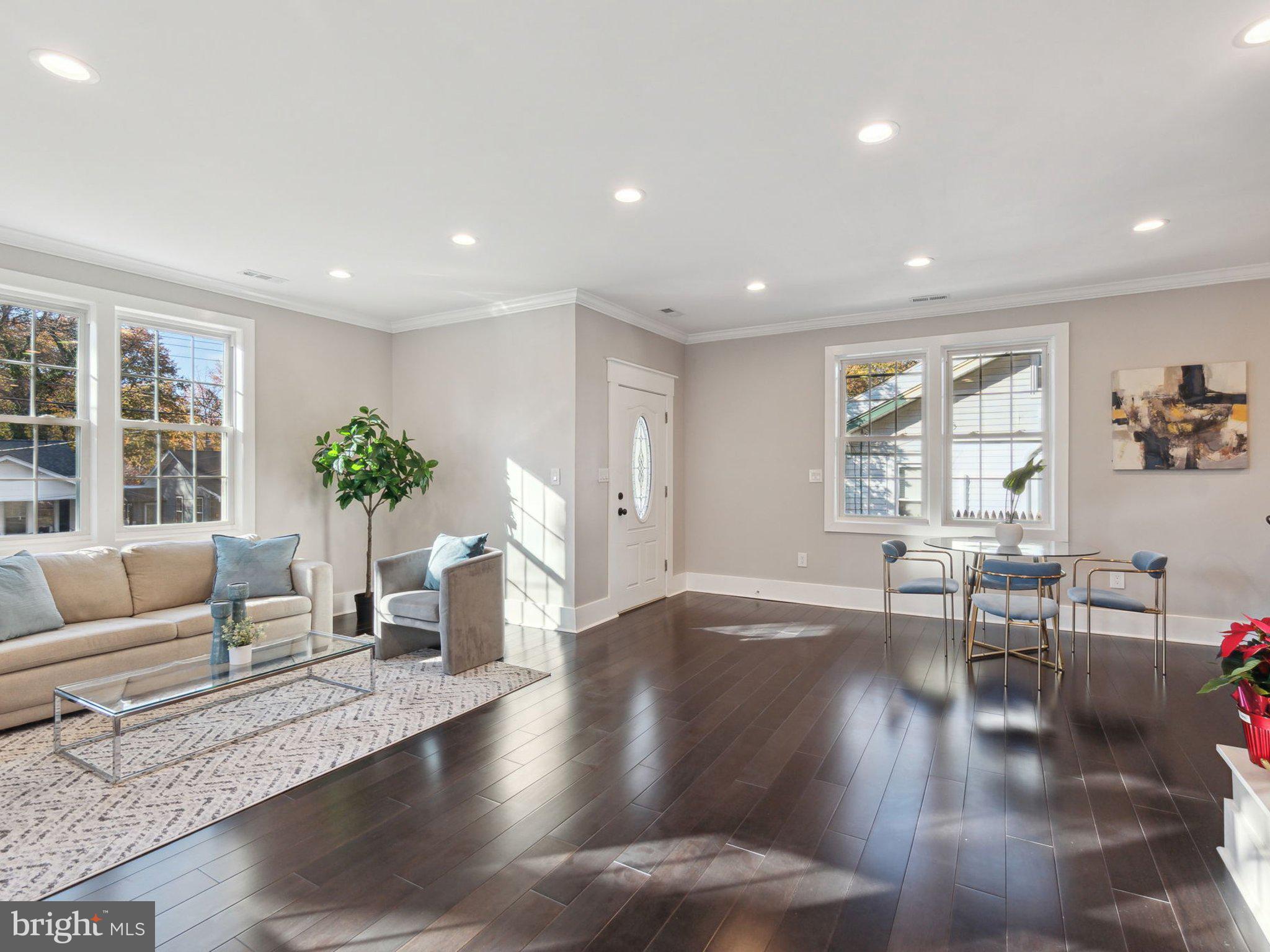 HYATTSVILLE HILLS - Residential