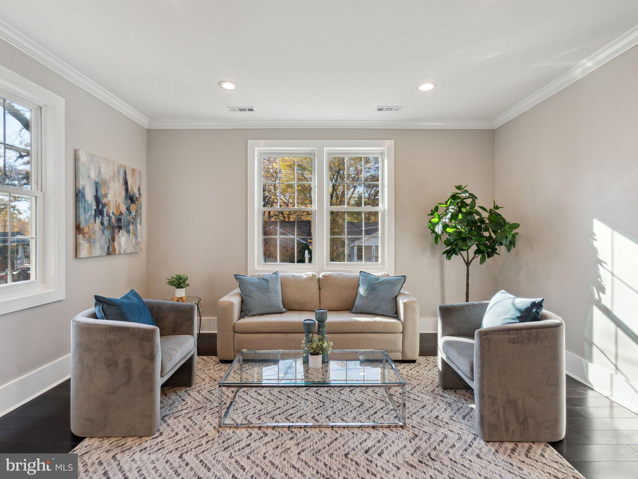 HYATTSVILLE HILLS - Residential