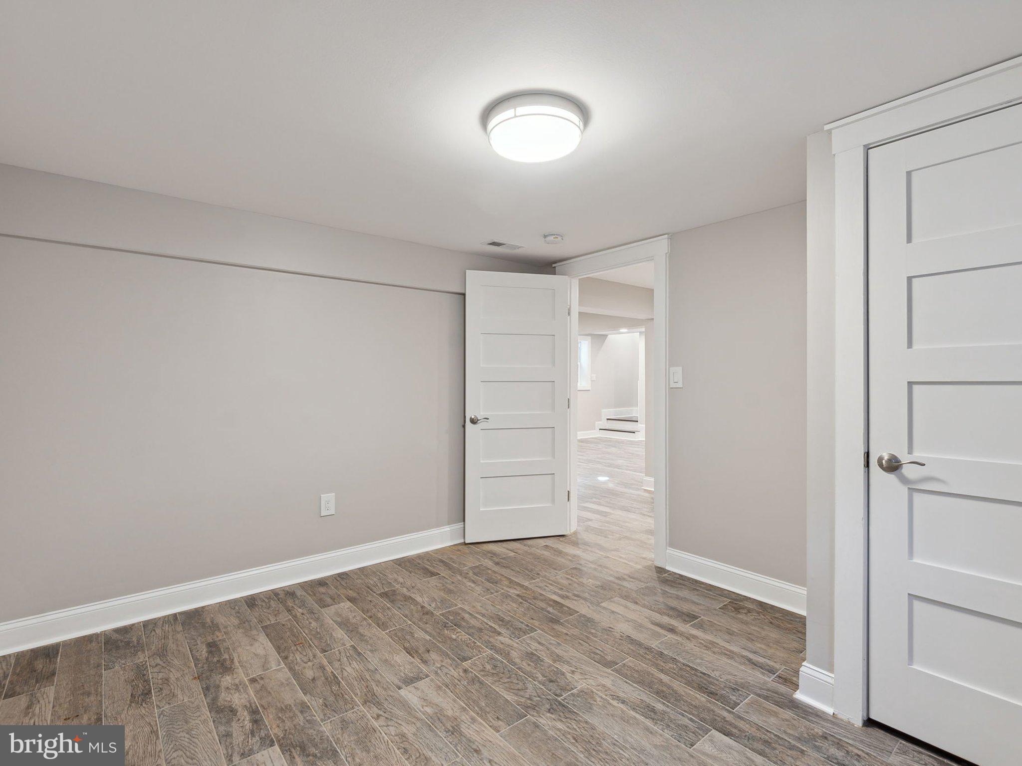 HYATTSVILLE HILLS - Residential