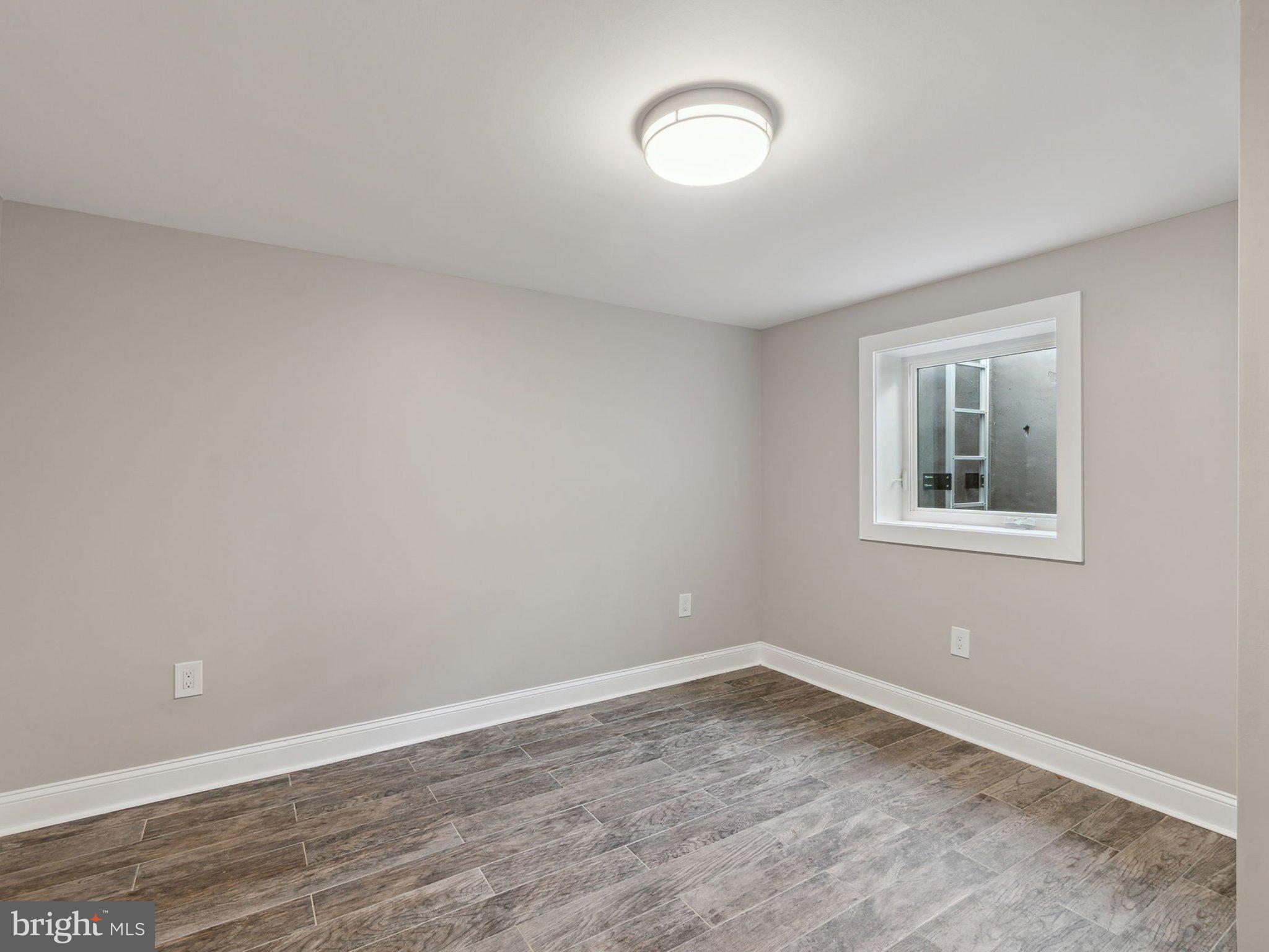 HYATTSVILLE HILLS - Residential