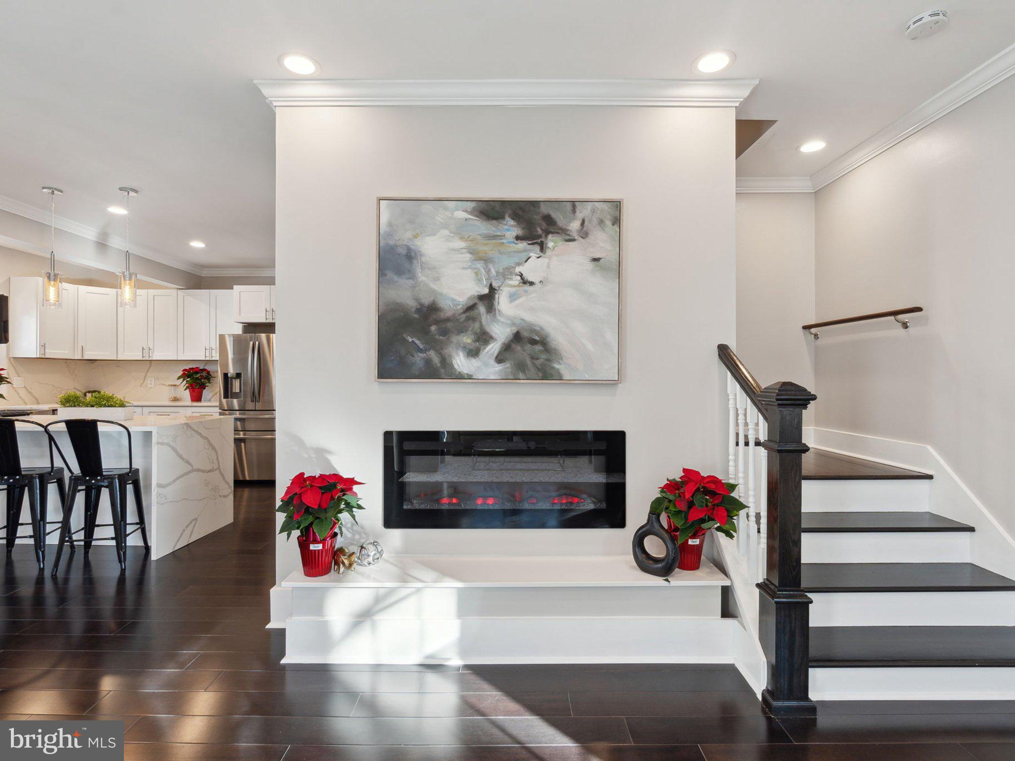 HYATTSVILLE HILLS - Residential