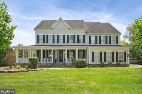Photo of 16328 Limestone Court, LEESBURG, VA 20176 (MLS # VALO2121938)