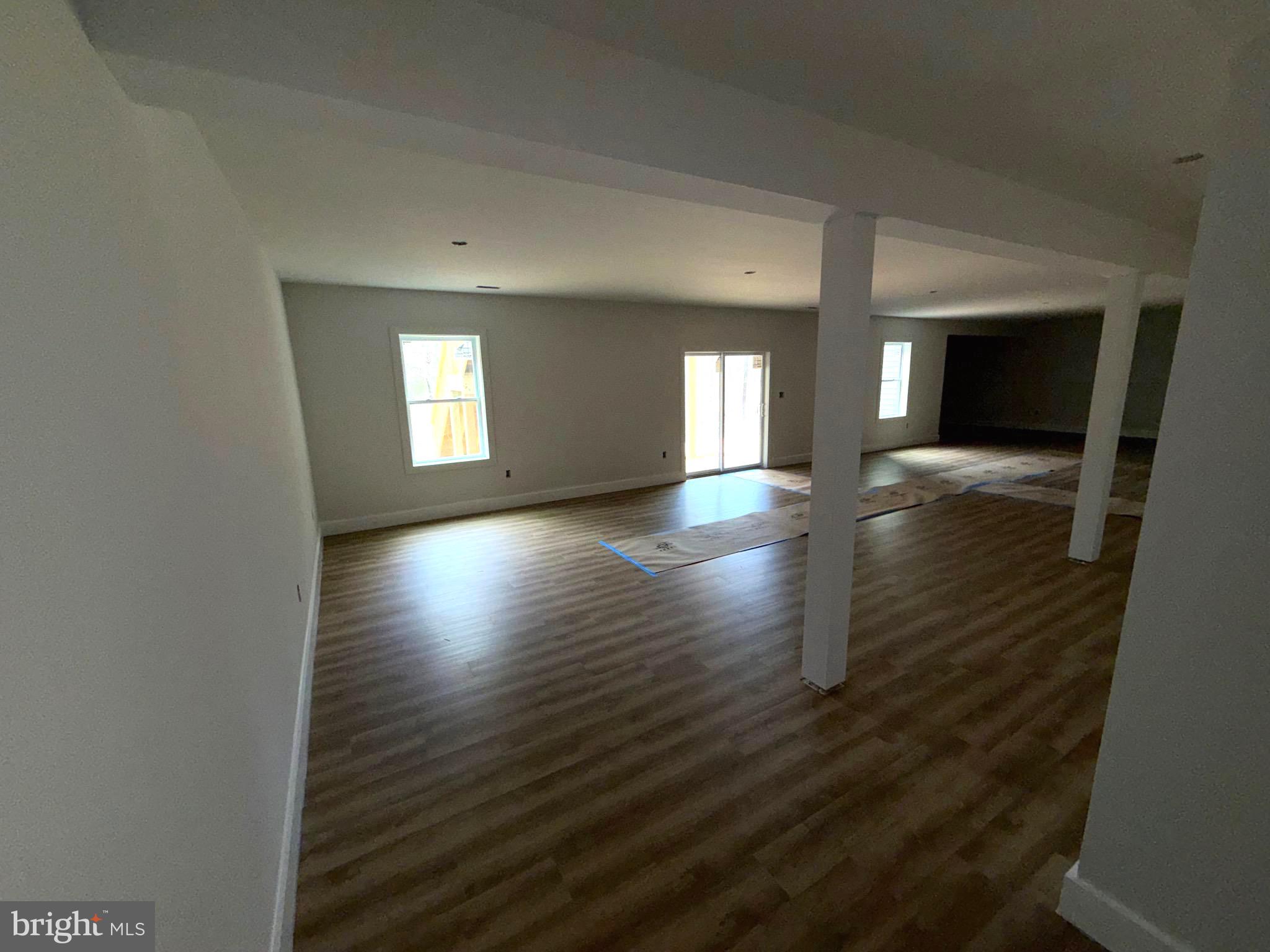 WINDFALL ACRES - Residential